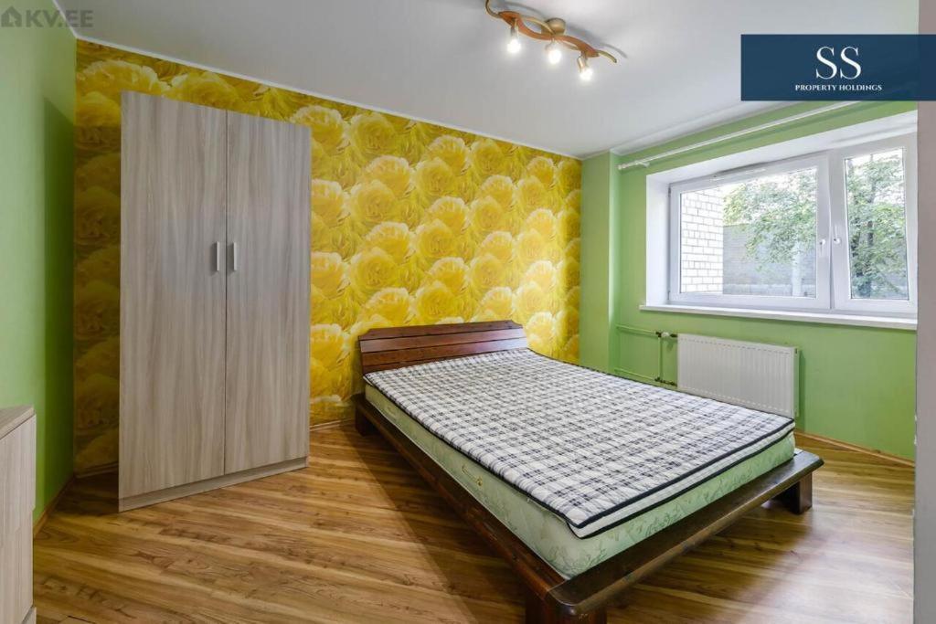 Sunny Apartment Near Bus Station Tallinn Buitenkant foto