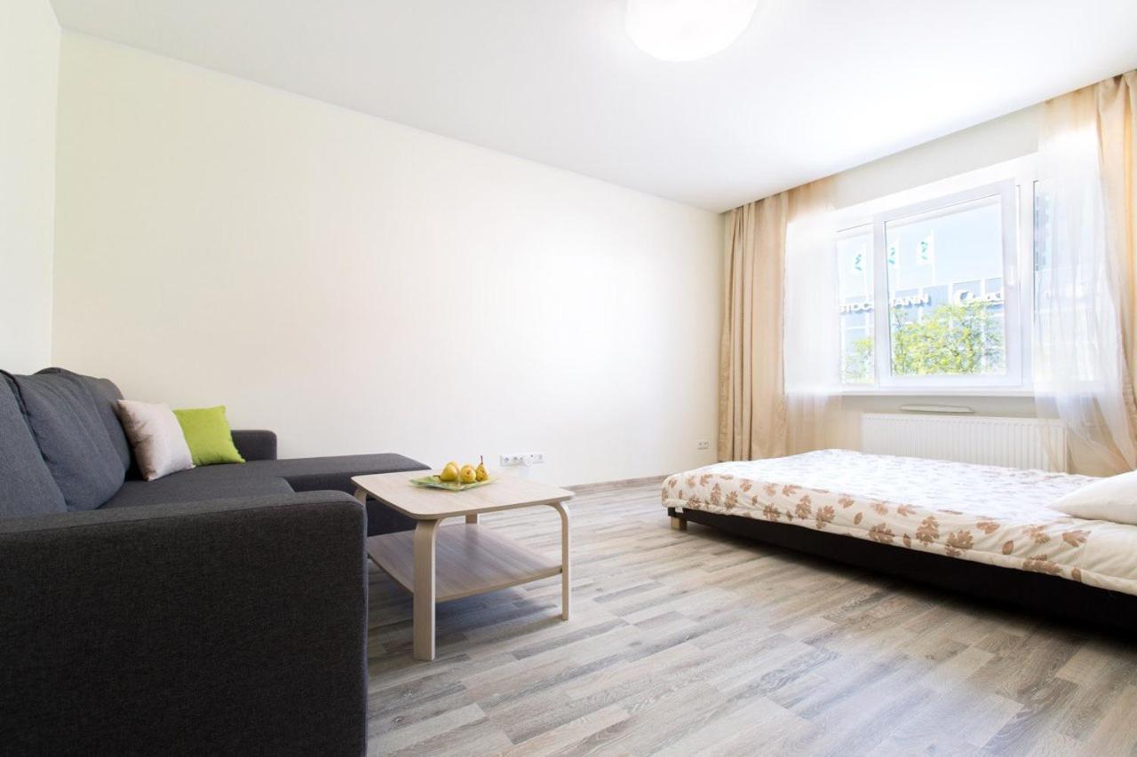 Sunny Apartment Near Bus Station Tallinn Buitenkant foto